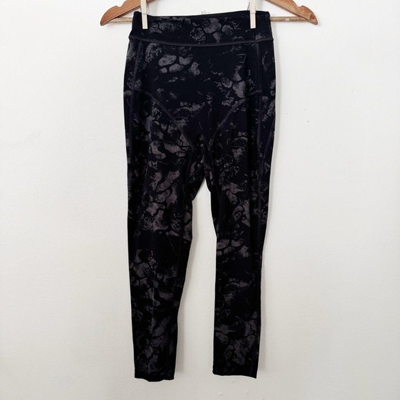 Gymshark x Kendra Kathryn collab leggings size small - Picture 2 of 5